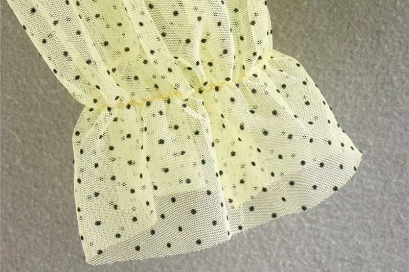 CROPPED RUFFLED BLOUSE
