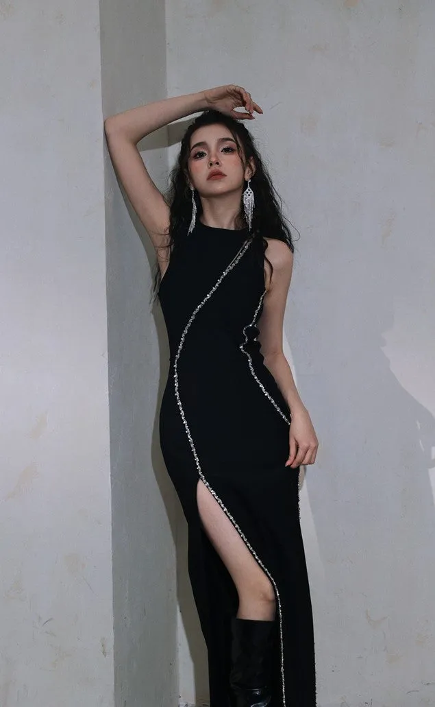 DOLLY Elegant Black Rhinestone Sleeveless Slim Fit Long Slit Dinner Dress-ALORA (V)