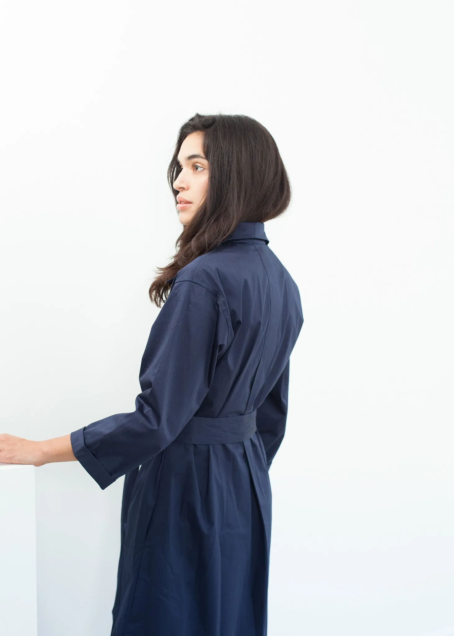 Sateen Trench in Navy - A Stylish and Fashionable Choice
