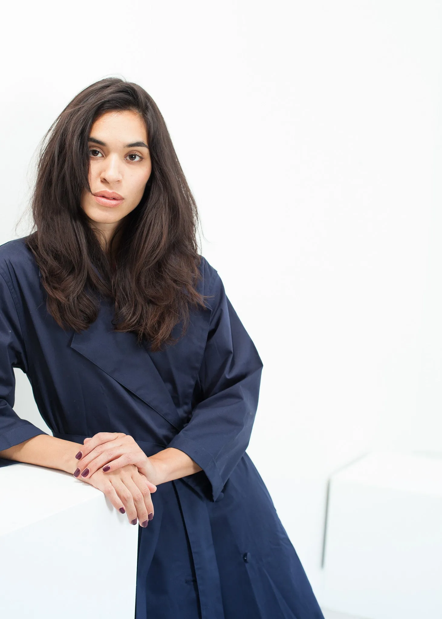 Sateen Trench in Navy - A Stylish and Fashionable Choice